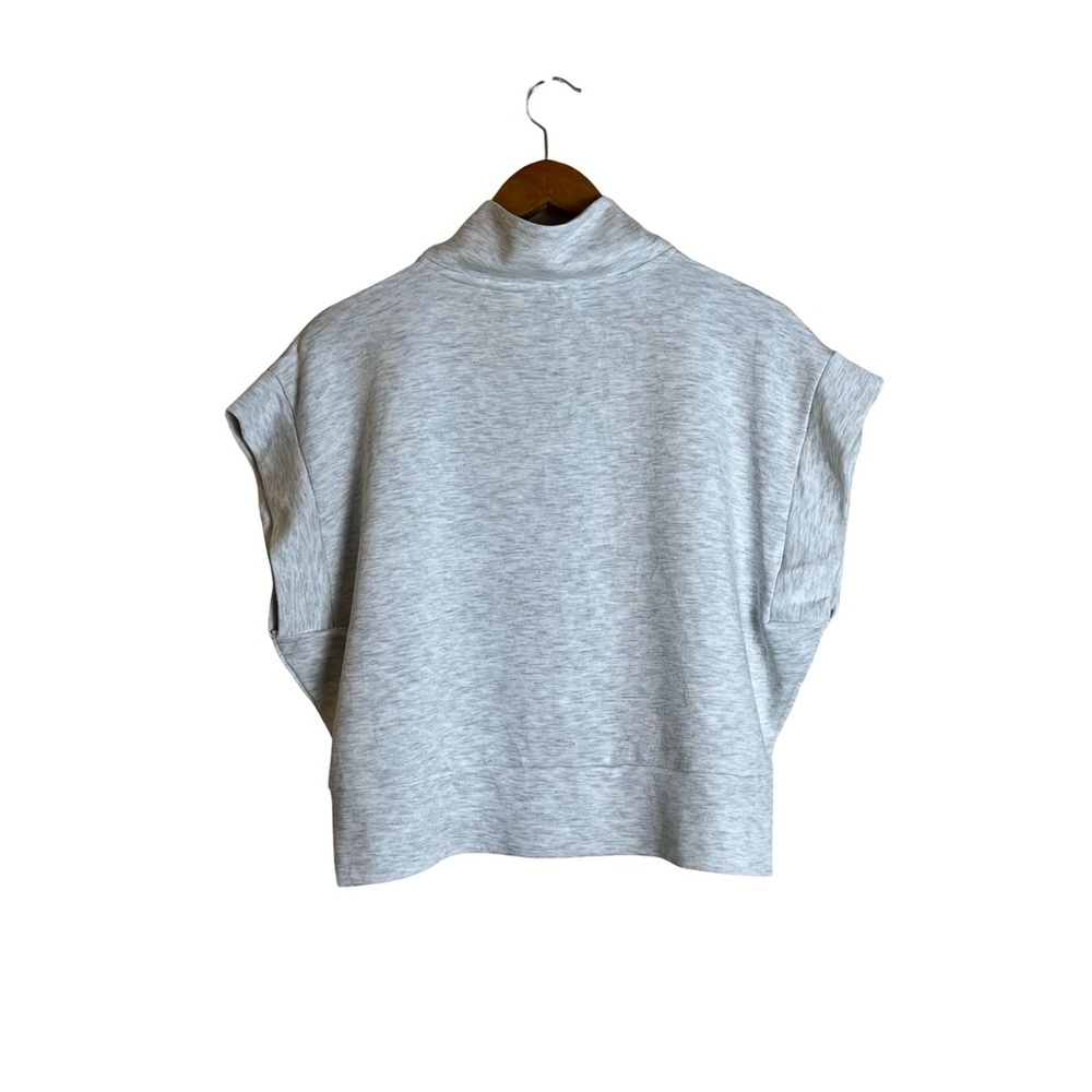 Danskin light gray‎ 1/4 zip vest. Size large - Picture 6 of 7